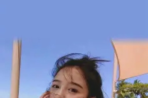 网红自导自演盲人被撞闹剧真相曝光后全网怒了