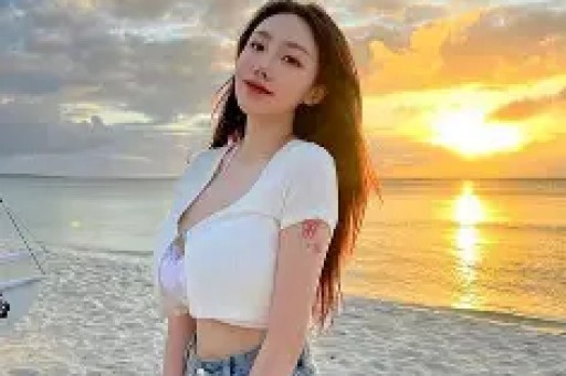 国际大明星打人或被胖揍的10个画面施瓦辛格被粉丝横空飞踹！